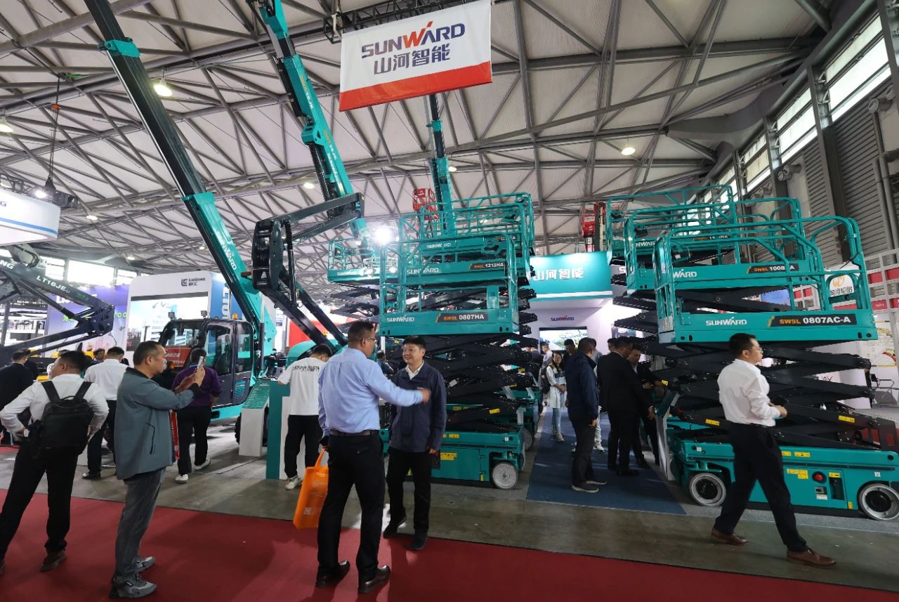 精品出击，，，，闪灼魔都！恒峰g22智能全系列高空机械亮相2023亚洲国际高空展