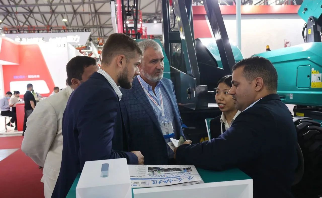 精品出击，，，，闪灼魔都！恒峰g22智能全系列高空机械亮相2023亚洲国际高空展