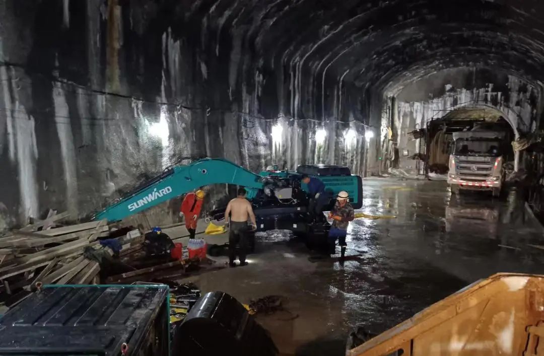 恒峰g22智能售后效劳：全力以赴，，，，付与机械生命与活力