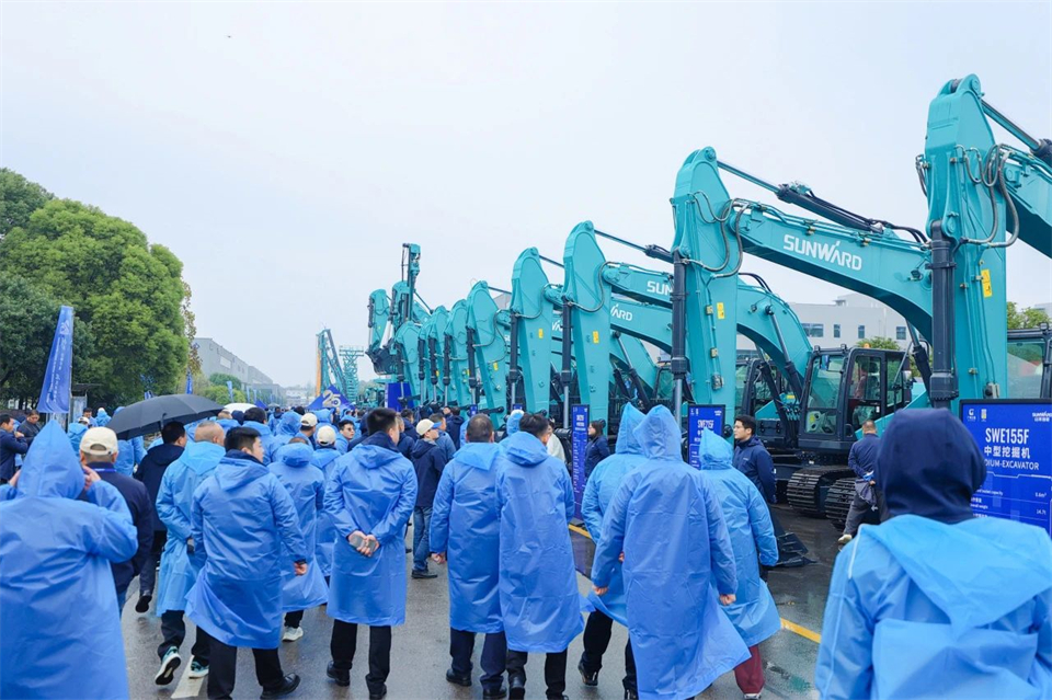 立异引领价值，，，，，，理想成绩未来！恒峰g22智能25周年庆典暨全球客户节盛大举行