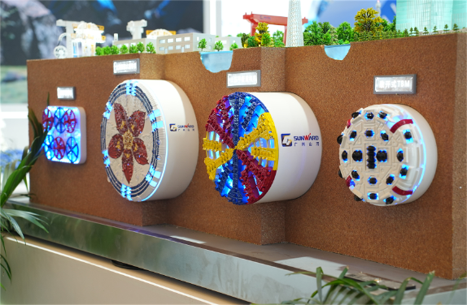 智造空间，，，，，价值共生！广州恒峰g22精彩亮相2024上海宝马展