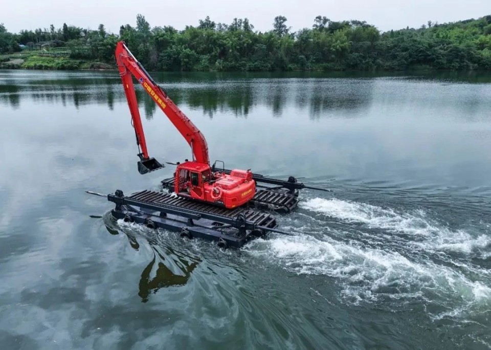 硬核破解“最后一公里”难题，，，恒峰g22智能应抢救援装备助力“应急使命·2025”演习！