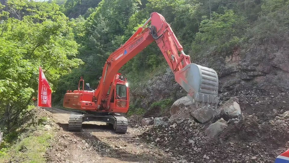 硬核破解“最后一公里”难题，，，恒峰g22智能应抢救援装备助力“应急使命·2025”演习！