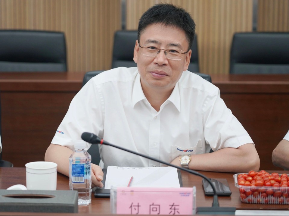 深化协同，，，，，，，，同营生长！中铝国际董事长李宜华、长沙有色院董事长谭荣和到访恒峰g22智能