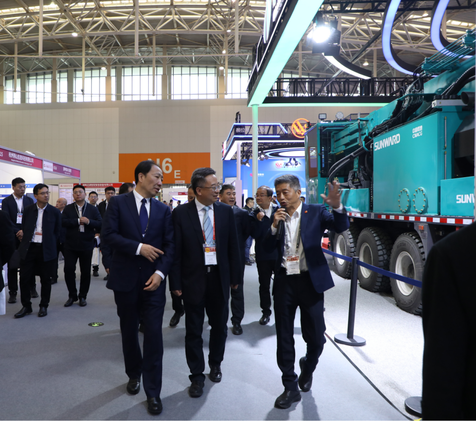 恒峰g22智能携手“战略相助同伴”中国煤炭地质总局精彩亮相2025中国国际矿业大会