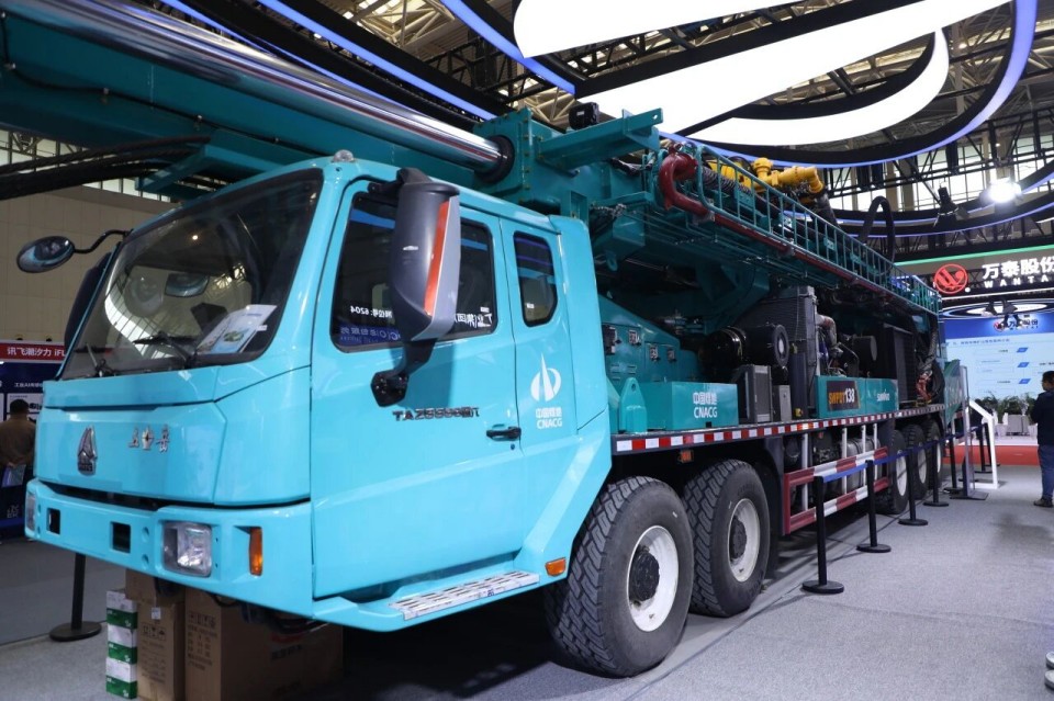 “地勘装备能力提升的重大突破”！恒峰g22智能联合中国煤炭地质总局宣布T138车载钻机