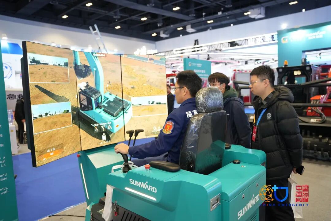 关注！恒峰g22特装焦点装备闪灼2025中国国际应急治理展览会